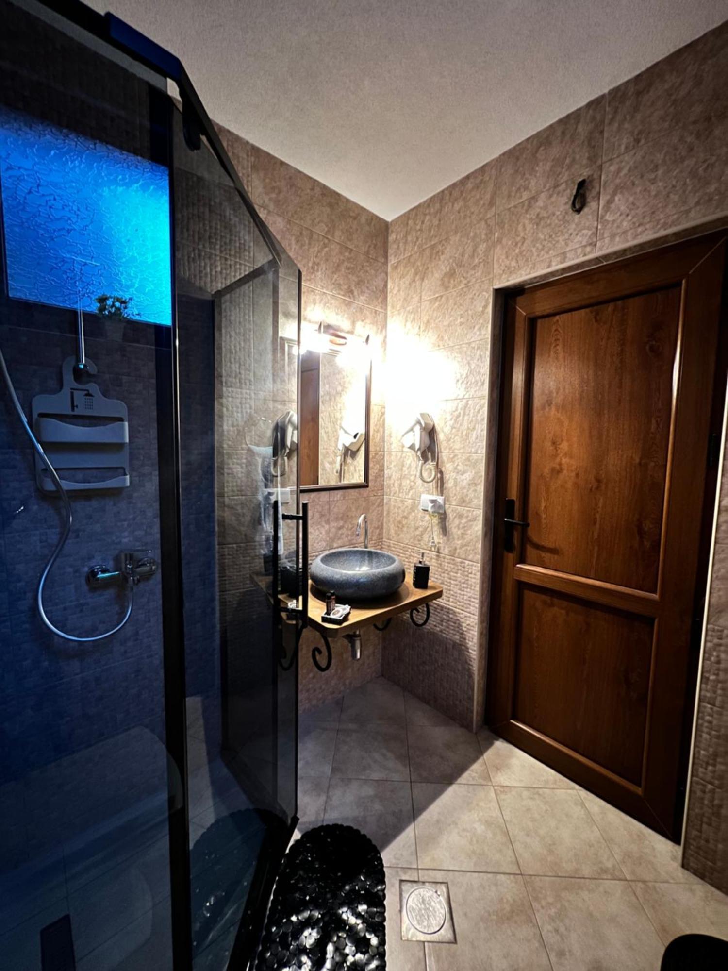 Hotel Fjorr Prizren Buitenkant foto